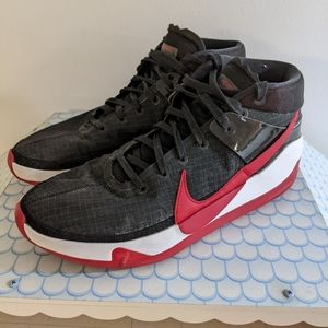 KD13 BRED COLOR WAY.  IN EXCELLENT CONDITION.  ONLY WORN A FEW TIMES.